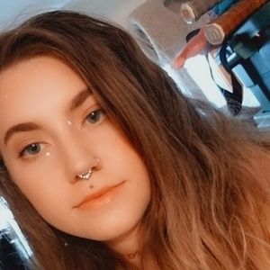 Meet your Posher, Adalea